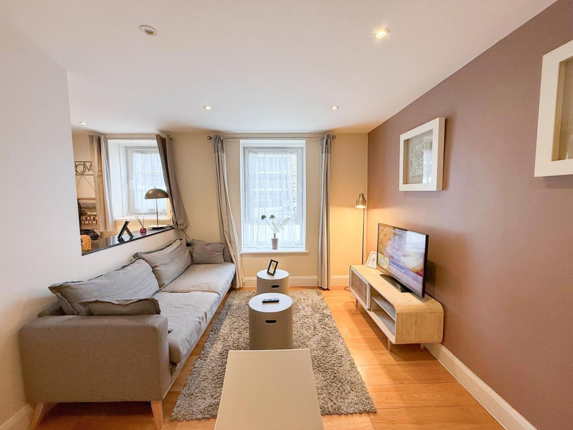 Chic 2-bedroom Flat In Vauxhall Near The Oval Apartment London